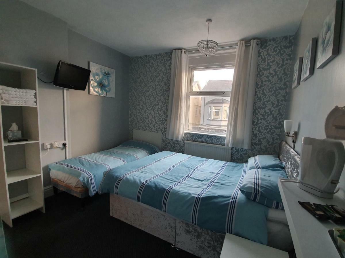 Tobermory Hotel Blackpool Bagian luar foto