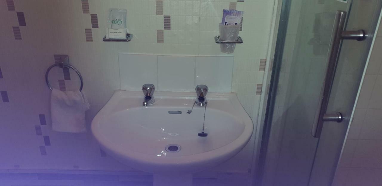 Tobermory Hotel Blackpool Bagian luar foto