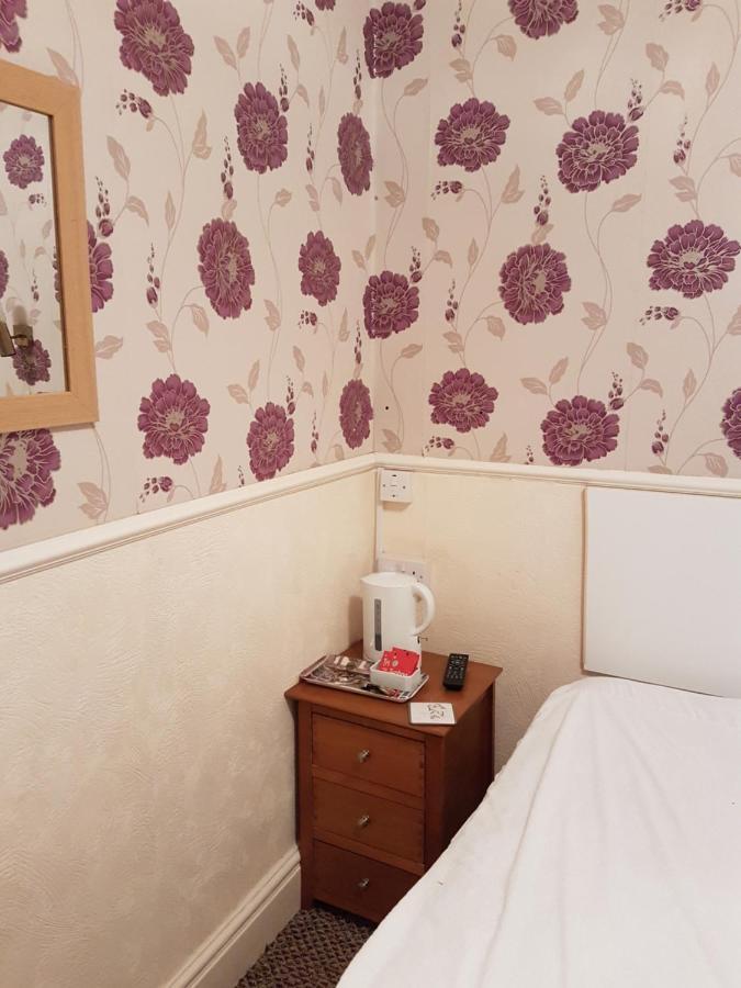 Tobermory Hotel Blackpool Bagian luar foto